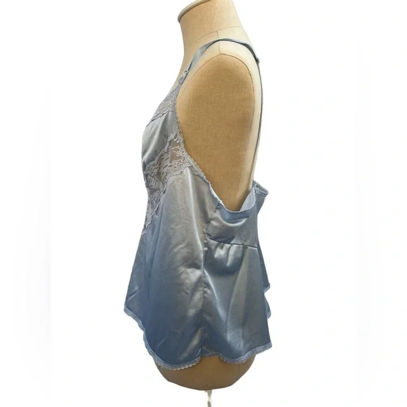 Vintage “A Cut Above” Satin Chemise Size 38 - Picture 3 of 8